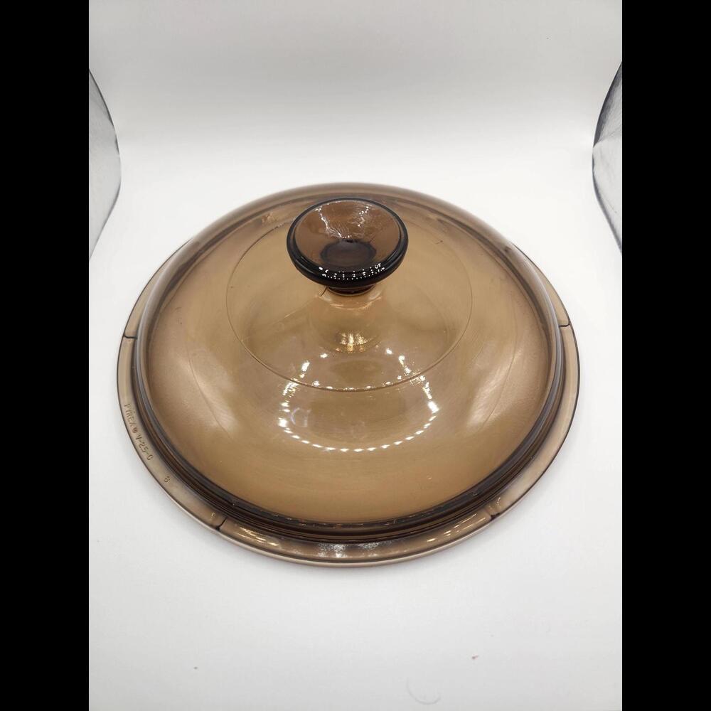 Vintage Pyrex amber colored  lid v 2.5-c, 8.5 Inches
